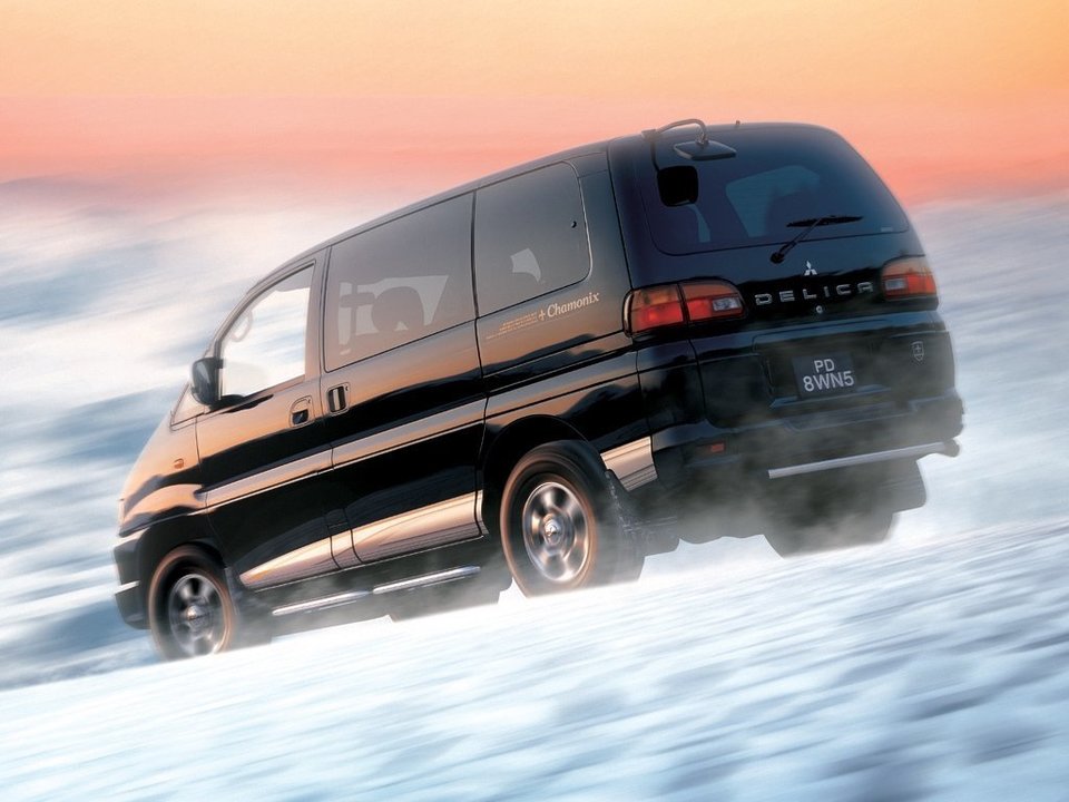 Mitsubishi delica 4 поколение