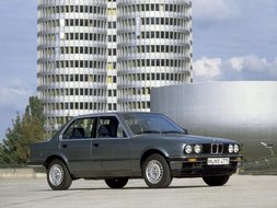 Alpina B3