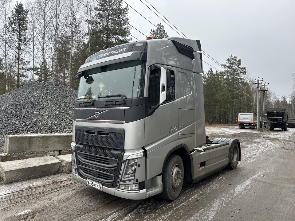 Volvo FH, 2019 год, 9 990 000 рублей, 3 фотография