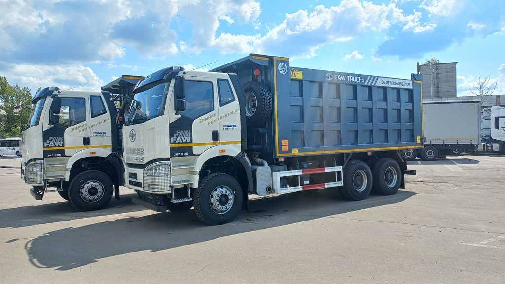 FAW J6 CA3250, 2023 год, 8 250 000 рублей, 2 фотография