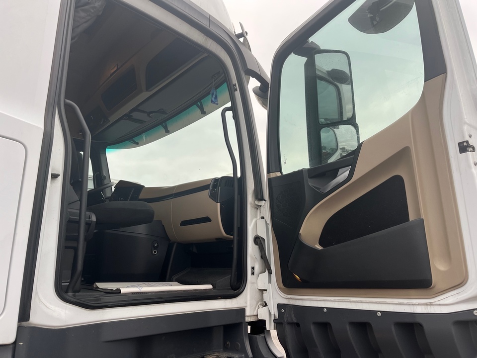 Mercedes-Benz Actros, 2021 год, 7 685 000 рублей, 16 фотография