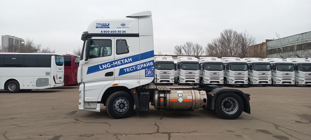 FAW J6 CA4180, 2024 год, 8 100 000 рублей, 2 фотография