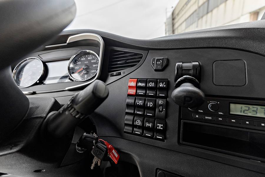 FAW J6 CA3250, 2024 год, 8 060 000 рублей, 9 фотография