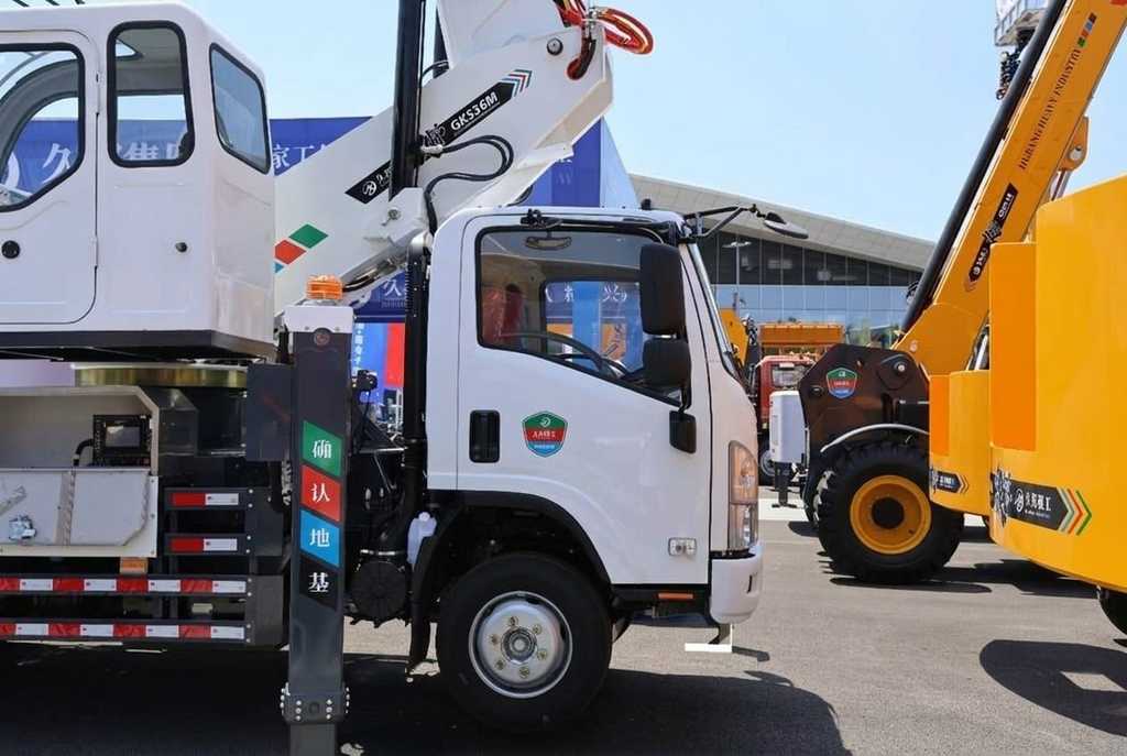 Isuzu Elf (N-series), 2026 год, 5 312 000 рублей, 4 фотография