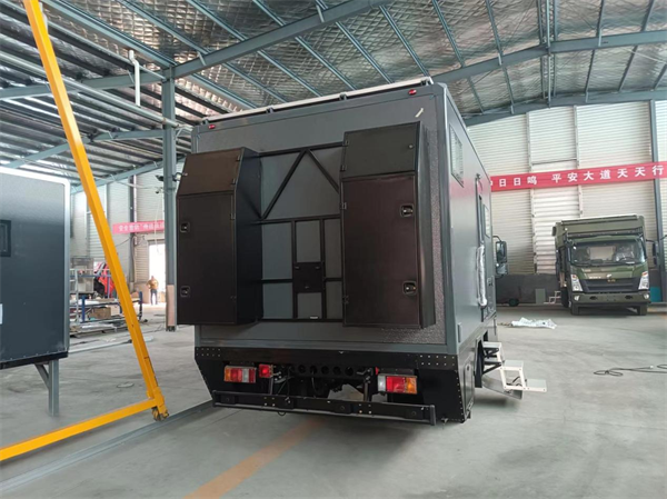 Isuzu Elf (N-series), 2026 год, 7 585 000 рублей, 2 фотография