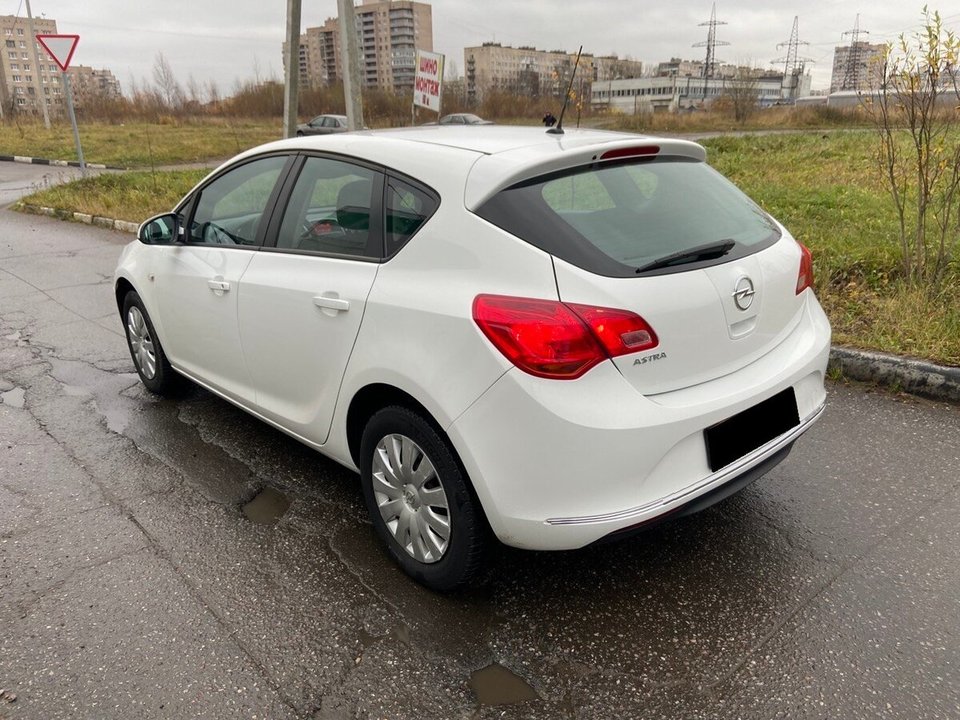 Opel Astra J рестайлинг, 2016 год, 350 000 рублей, 5 фотография