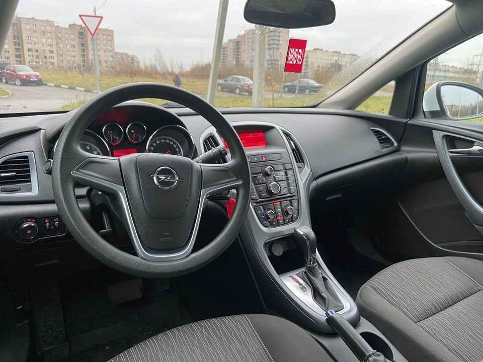 Opel Astra J рестайлинг, 2016 год, 350 000 рублей, 6 фотография