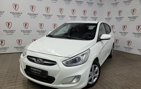 Hyundai Solaris II рестайлинг, 2014 год, 860 000 рублей, 1 фотография