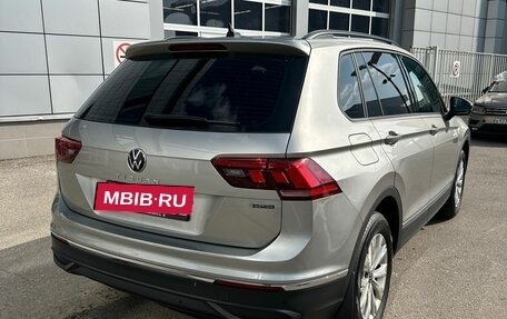 Volkswagen Tiguan II, 2021 год, 3 590 000 рублей, 3 фотография