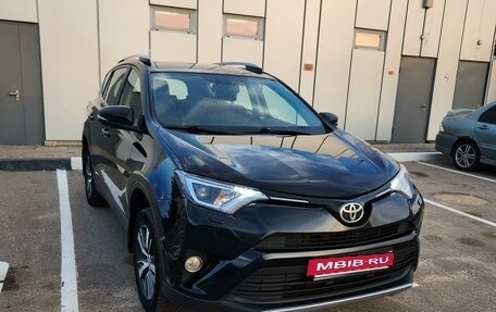 Toyota RAV4, 2016 год, 2 600 000 рублей, 3 фотография