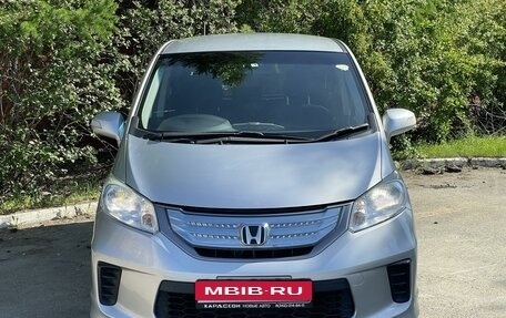 Honda Freed I, 2012 год, 1 290 000 рублей, 2 фотография