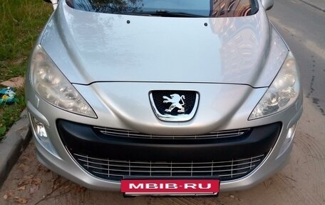 Peugeot 308 II, 2010 год, 750 000 рублей, 2 фотография