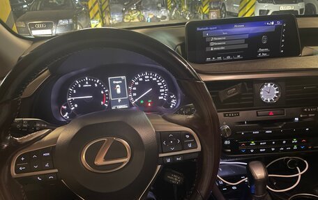 Lexus RX IV рестайлинг, 2016 год, 3 950 000 рублей, 7 фотография