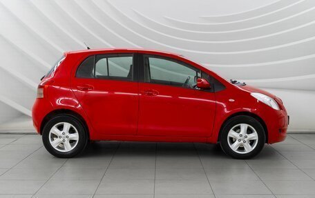 Toyota Yaris III рестайлинг, 2007 год, 803 000 рублей, 8 фотография