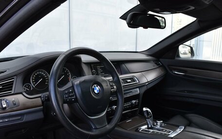 BMW 7 серия, 2011 год, 1 820 000 рублей, 10 фотография