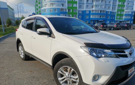 Toyota RAV4, 2013 год, 2 300 000 рублей, 2 фотография