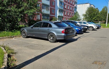 Mercedes-Benz E-Класс, 2007 год, 950 000 рублей, 10 фотография