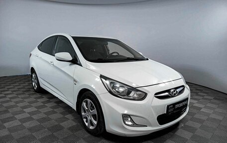 Hyundai Solaris II рестайлинг, 2012 год, 820 000 рублей, 3 фотография