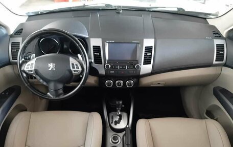 Peugeot 4007, 2012 год, 1 579 000 рублей, 11 фотография