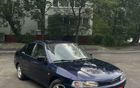 Mitsubishi Mirage VI рестайлинг, 1999 год, 300 000 рублей, 4 фотография