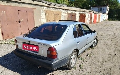 Nissan Primera II рестайлинг, 1994 год, 110 000 рублей, 4 фотография