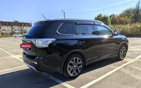 Mitsubishi Outlander III рестайлинг 3, 2014 год, 1 550 000 рублей, 7 фотография