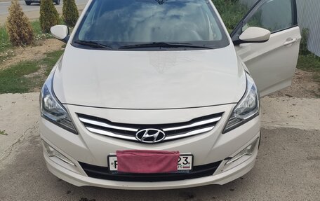 Hyundai Solaris II рестайлинг, 2014 год, 1 200 000 рублей, 1 фотография