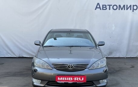 Toyota Camry V40, 2005 год, 1 000 000 рублей, 2 фотография