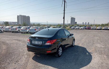 Hyundai Solaris II рестайлинг, 2013 год, 890 000 рублей, 2 фотография