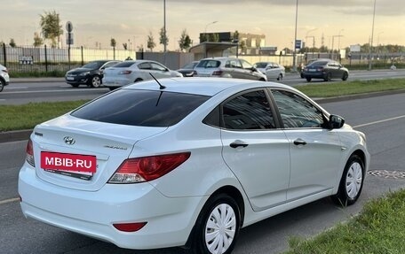 Hyundai Solaris II рестайлинг, 2013 год, 920 000 рублей, 3 фотография