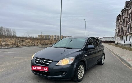 KIA cee'd I рестайлинг, 2009 год, 695 000 рублей, 13 фотография