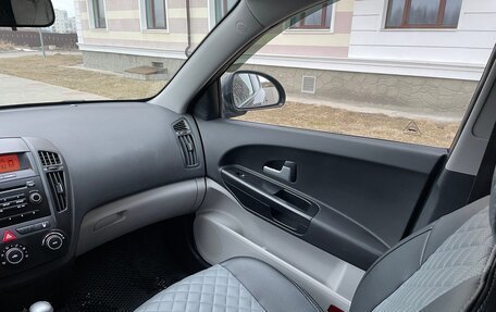 KIA cee'd I рестайлинг, 2009 год, 695 000 рублей, 16 фотография