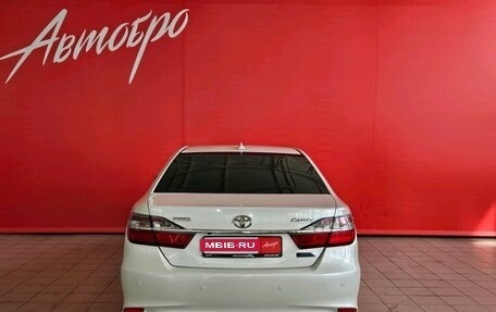 Toyota Camry, 2017 год, 2 250 000 рублей, 4 фотография