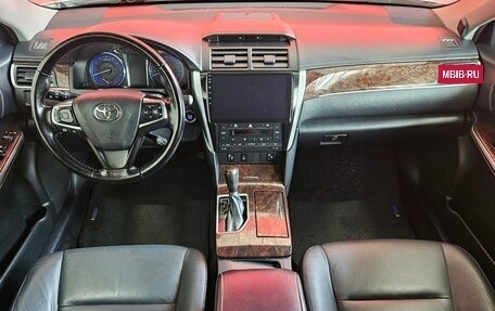 Toyota Camry, 2017 год, 2 250 000 рублей, 9 фотография