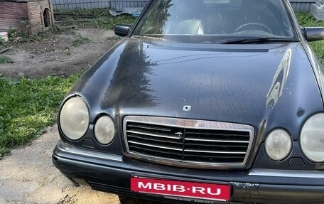 Mercedes-Benz E-Класс, 1997 год, 220 000 рублей, 2 фотография