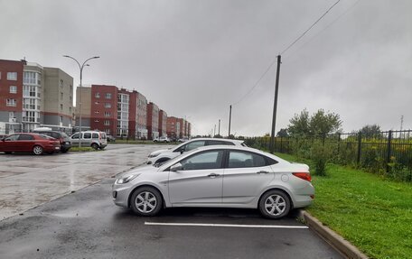 Hyundai Solaris II рестайлинг, 2013 год, 950 000 рублей, 4 фотография