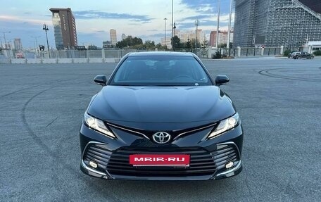 Toyota Camry, 2023 год, 3 900 000 рублей, 8 фотография