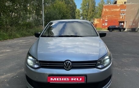 Volkswagen Polo VI (EU Market), 2012 год, 625 000 рублей, 3 фотография