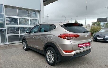 Hyundai Tucson III, 2017 год, 1 999 500 рублей, 6 фотография