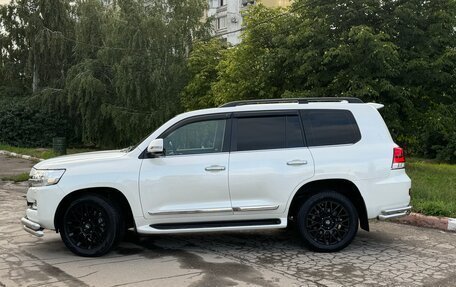 Toyota Land Cruiser 200, 2016 год, 6 850 000 рублей, 7 фотография