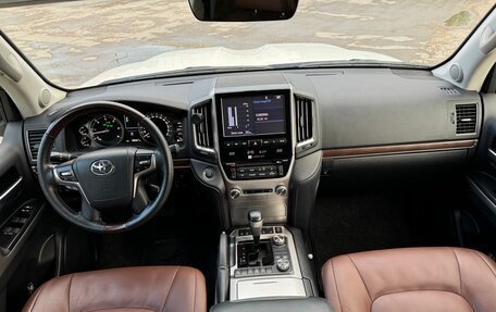 Toyota Land Cruiser 200, 2016 год, 6 850 000 рублей, 33 фотография