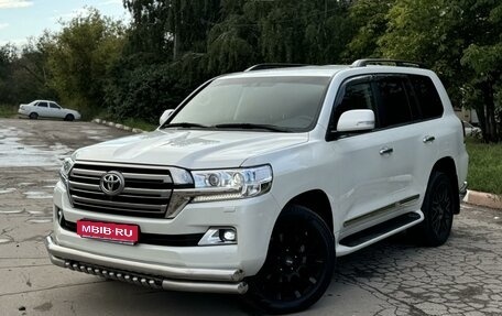 Toyota Land Cruiser 200, 2016 год, 6 850 000 рублей, 37 фотография