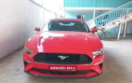 Ford Mustang VI рестайлинг, 2022 год, 2 700 000 рублей, 2 фотография