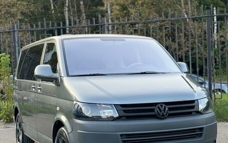 Volkswagen Caravelle T5, 2011 год, 2 495 000 рублей, 6 фотография