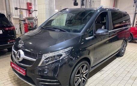 Mercedes-Benz V-Класс, 2019 год, 7 097 000 рублей, 1 фотография