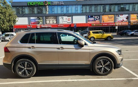 Volkswagen Tiguan II, 2018 год, 2 650 000 рублей, 12 фотография