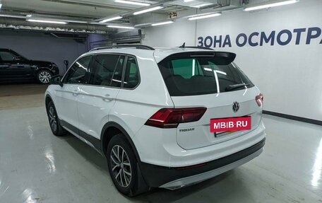 Volkswagen Tiguan II, 2019 год, 3 147 000 рублей, 3 фотография