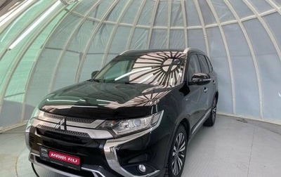 Mitsubishi Outlander III рестайлинг 3, 2018 год, 2 442 000 рублей, 1 фотография