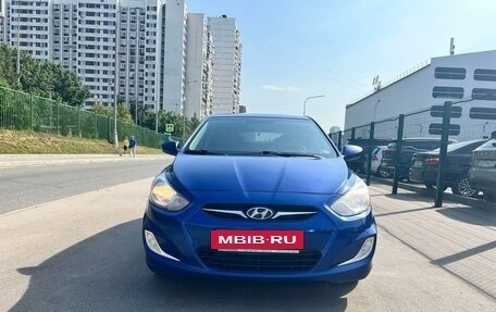 Hyundai Solaris II рестайлинг, 2011 год, 1 200 000 рублей, 2 фотография