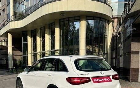 Mercedes-Benz GLC, 2015 год, 3 300 000 рублей, 3 фотография